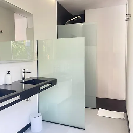 Lahola Glam Apartment