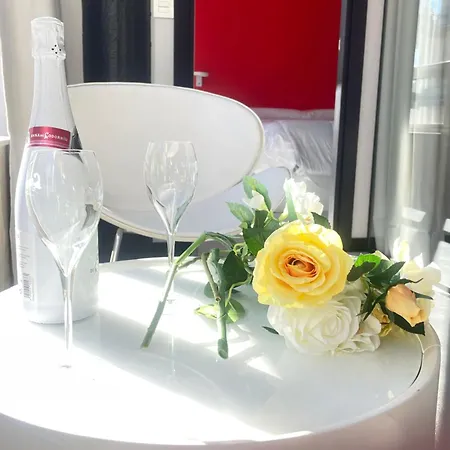 Lahola Glam Apartment